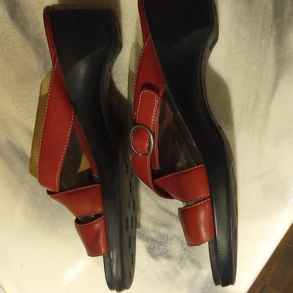 Clarks Leather Sandal - Picture 3 of 8